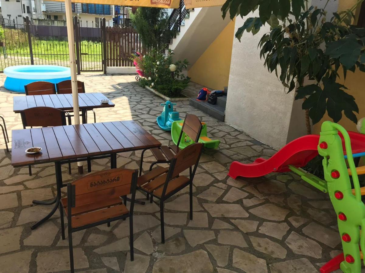 Aparthotel Family Ureki Ngoại thất bức ảnh