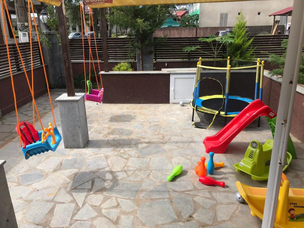 Aparthotel Family Ureki Ngoại thất bức ảnh